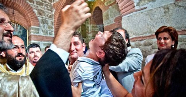 Βάπτιση οκτώ Αρμενίων από το Ντερσίμ στην Κωνσταντινούπολη