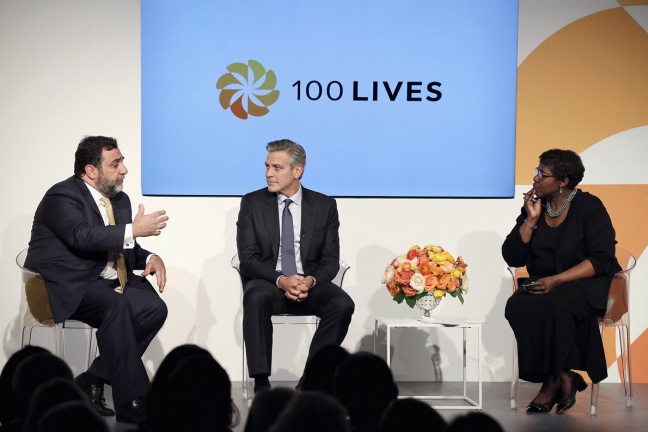 Ο Ruben Vardanian μαζί με τον George Clooney και την Gwen Ifill μιλάνε για την πρωτοβουλία “100 Lives”