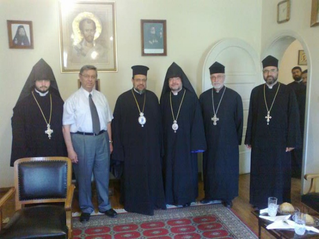Ο Αρχιεπίσκοπος Αρμενίων Ελλάδος στον Μητροπολίτη Μεσσηνίας