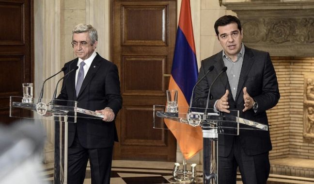 Ο Αλέξης Τσίπρας και ο πρόεδρος της Αρμενίας Σερζ Σαρκισιάν κάνουν δηλώσεις μετά τη συνάντησή τους στο Μέγαρο Μαξίμου, την Τρίτη 15 Μαρτίου 2016 (φωτ.: ΑΠΕ-ΜΠΕ)