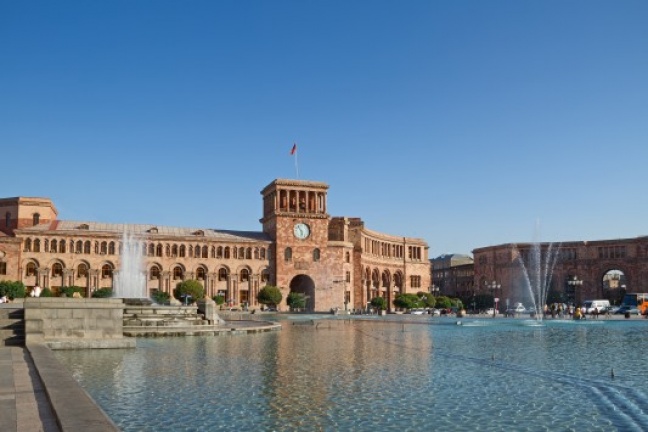 Ερεβάν: Μια από τις αρχαιότερες πόλεις του κόσμου ξεκλειδώνει τα μυστικά της με τα φτερά της Aegean