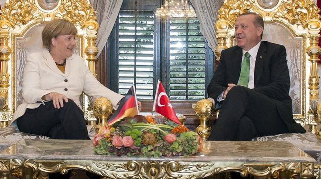 Η Τουρκία ανακαλεί τον πρεσβευτή της στο Βερολίνο