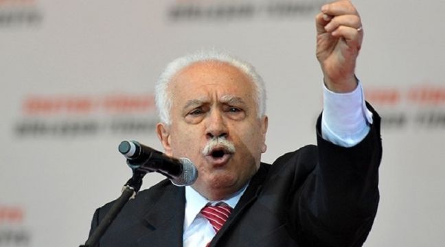 Ο Τούρκος εθνικιστής Ντογού Περιντσέκ λέει «μπράβο» στον Νίκο Φίλη για την άρνηση της Γενοκτονίας των Ποντίων